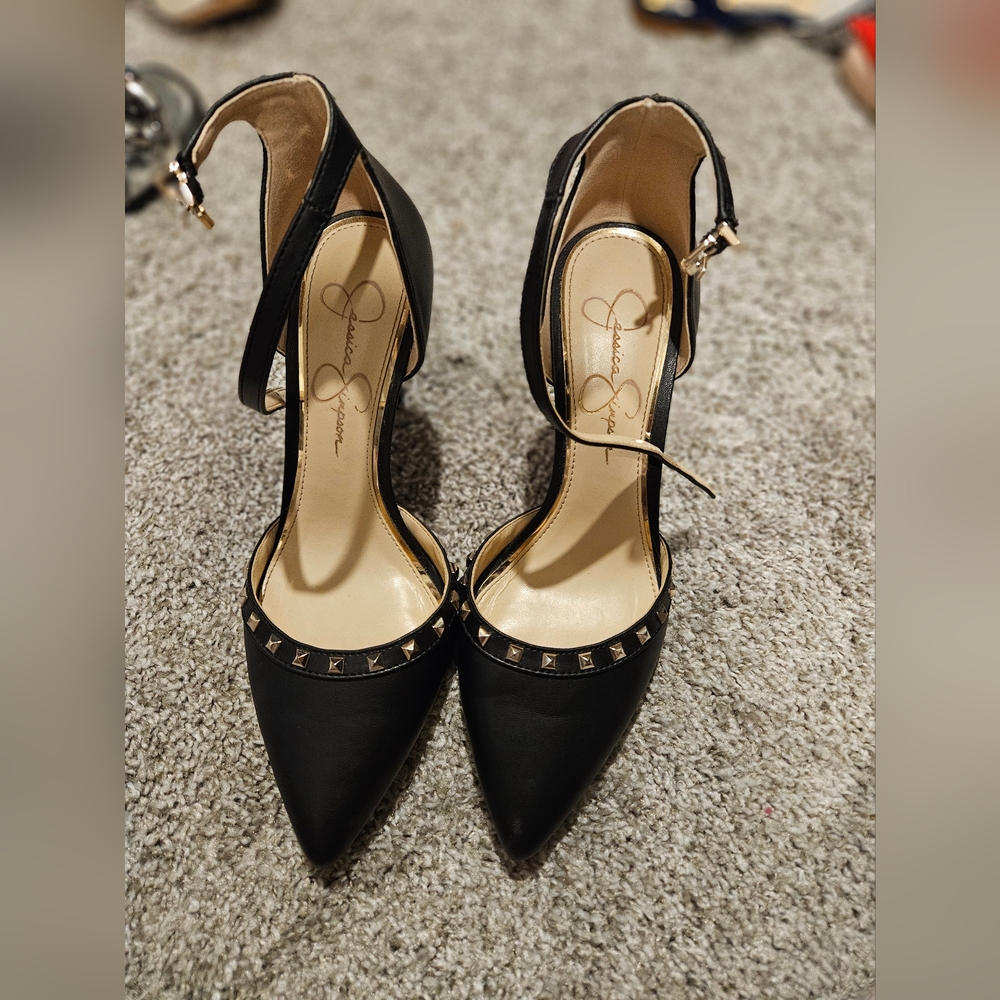 jessica simpson pumps